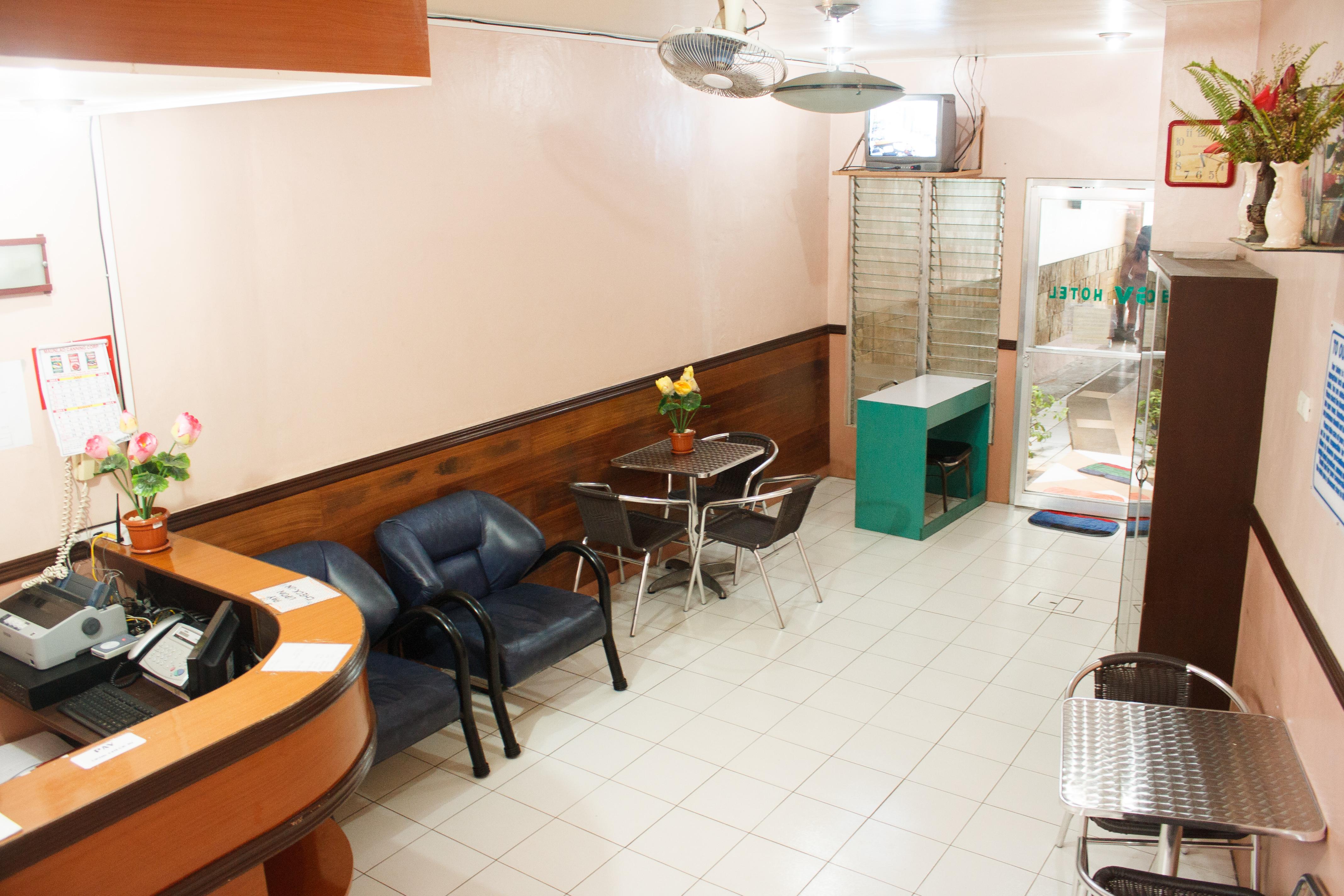 Gv Hotel - Naval Biliran Экстерьер фото