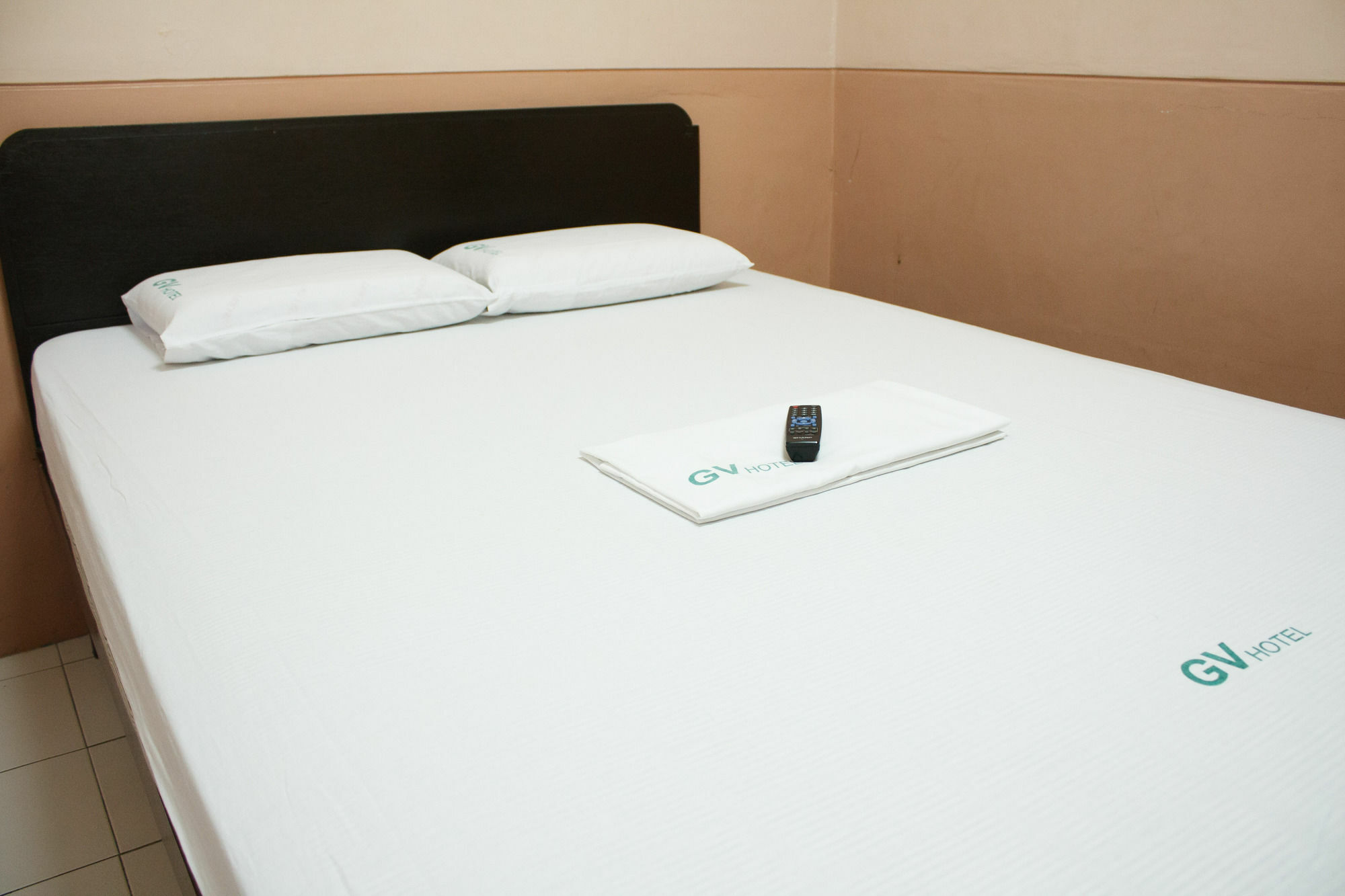 Gv Hotel - Naval Biliran Экстерьер фото