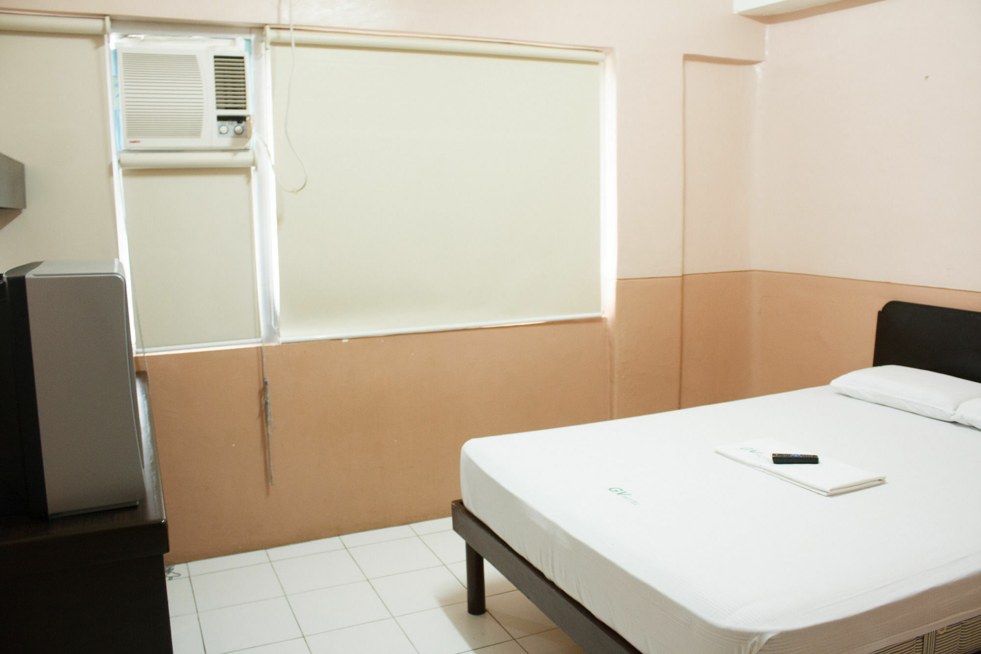 Gv Hotel - Naval Biliran Экстерьер фото